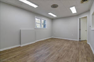 receptionroom.jpg